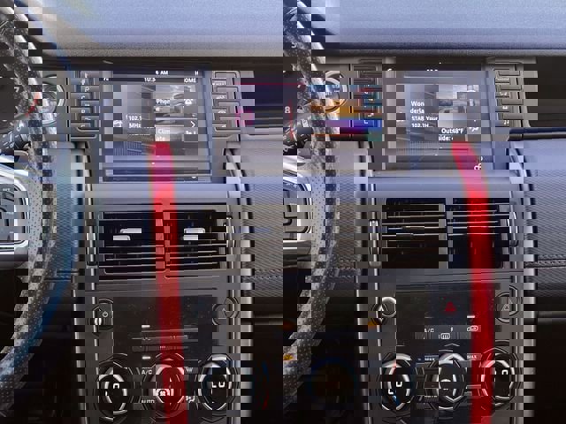 Used 2017 Land Rover Discovery Sport HSE image 15