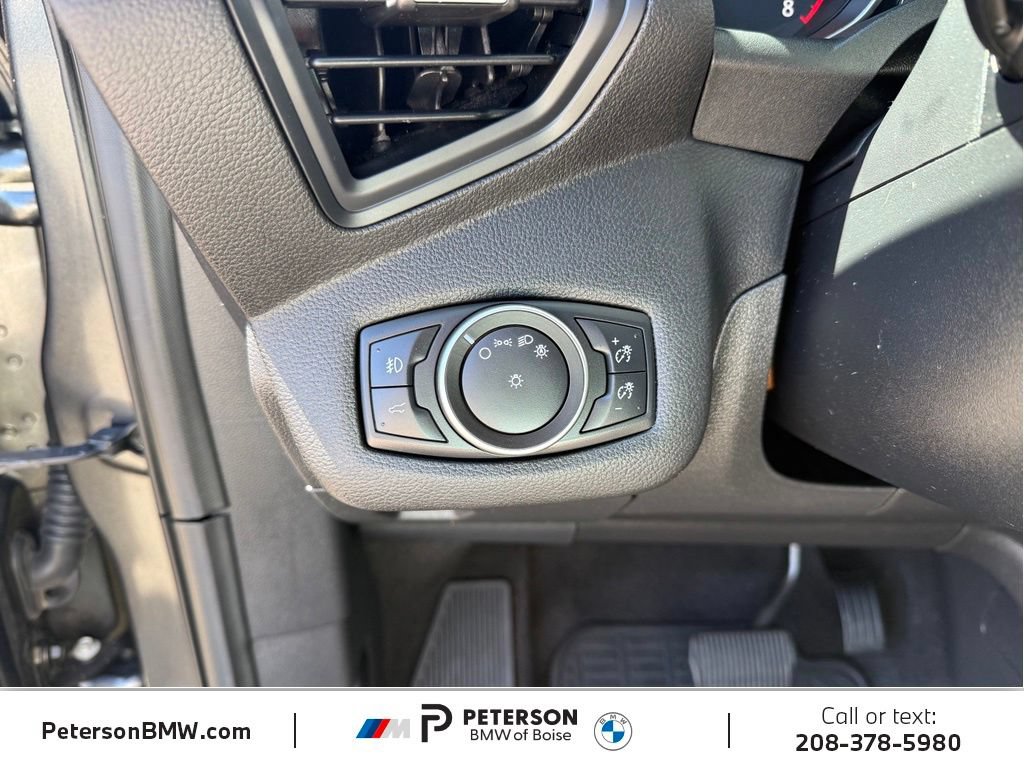 Used 2017 Ford Escape SE AWD/4WD image 32