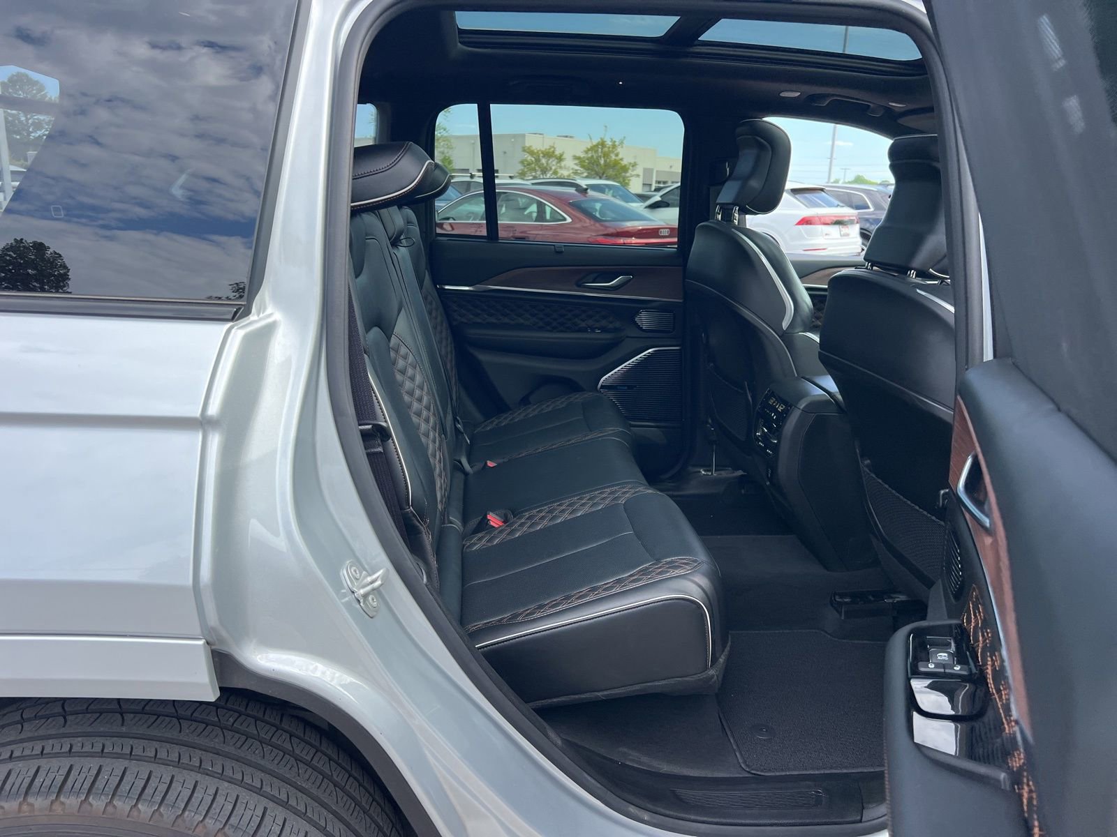 Used 2023 Jeep Grand Cherokee Summit w/ Adv Protech Group IV RWD image 43