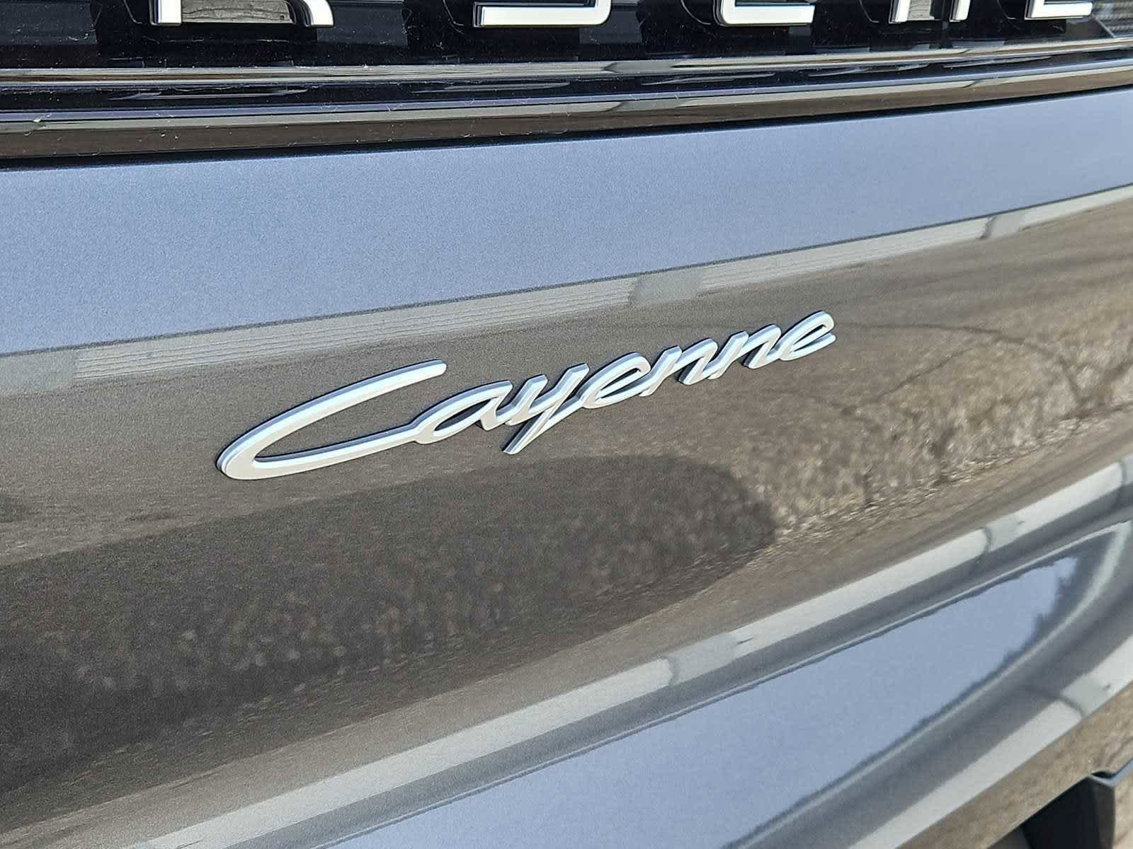 Certified 2024 Porsche Cayenne Coupe AWD/4WD image 5