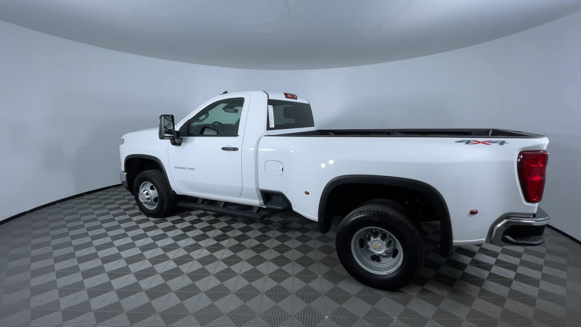 Used 2025 Chevrolet Silverado 3500 W/T AWD/4WD image 6