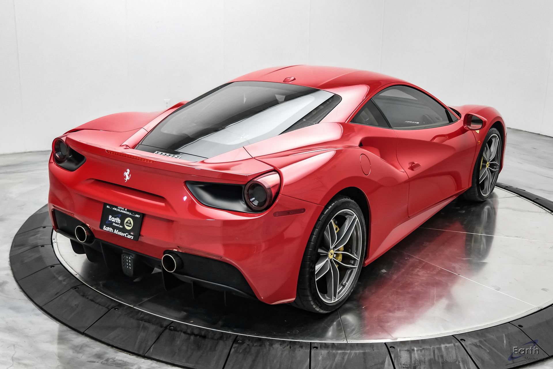 Used 2017 Ferrari 488 GTB RWD image 21
