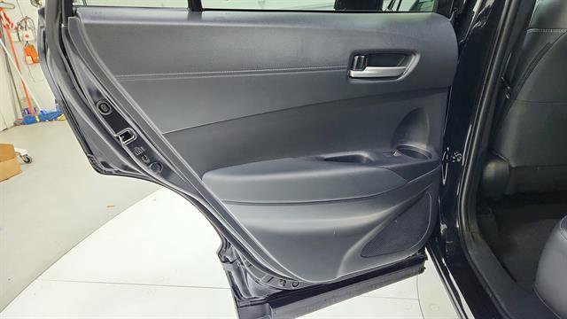 Used 2025 Toyota Corolla Cross XLE image 22