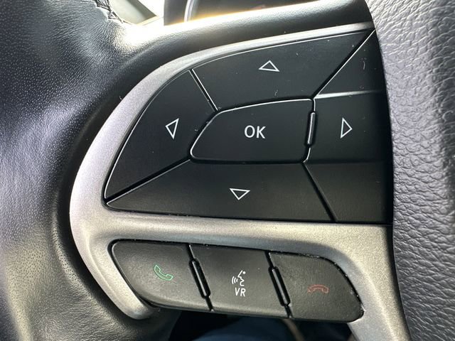 Used 2021 Jeep Grand Cherokee Limited w/ Premium Lighting Group image 28