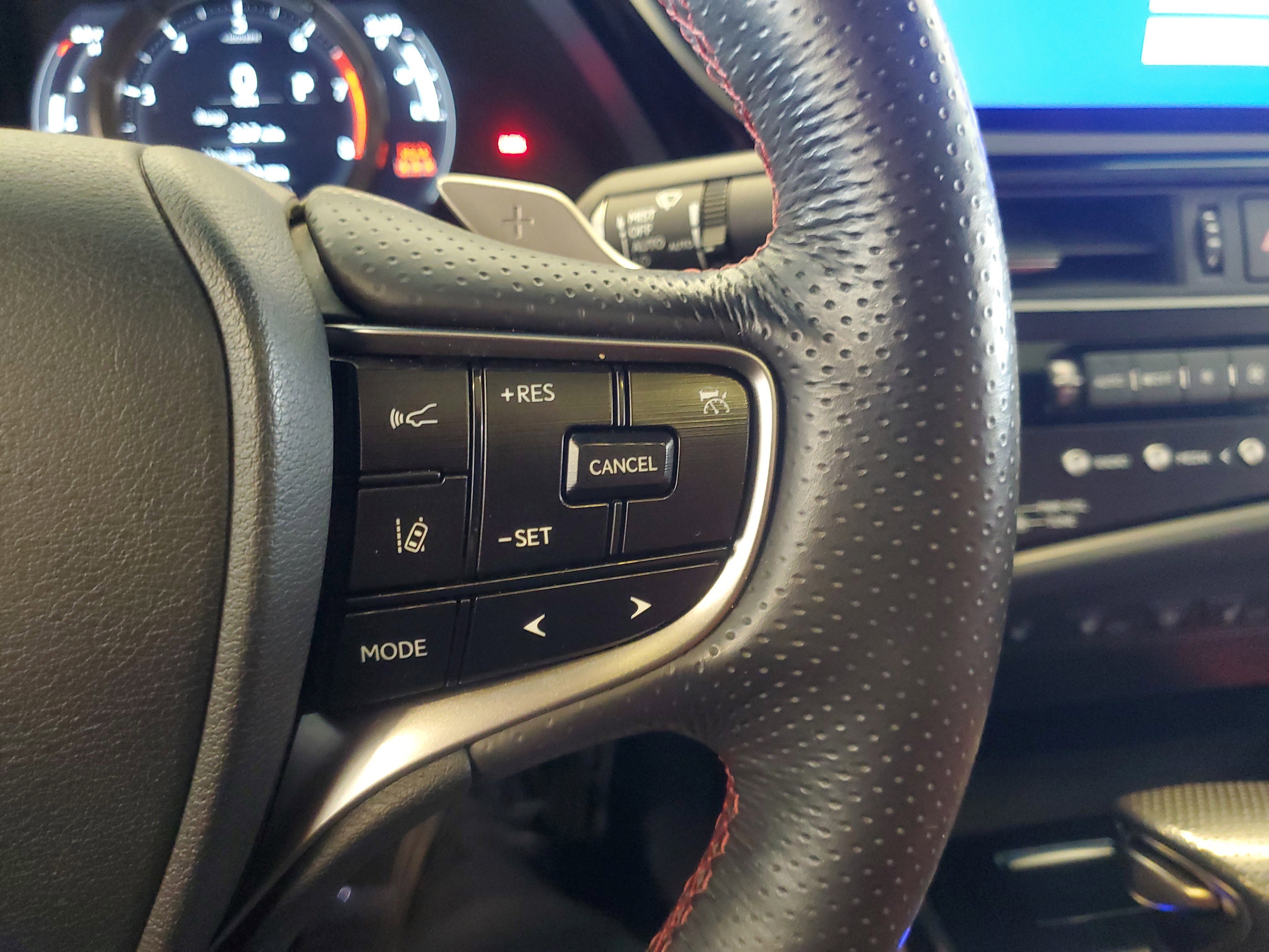 Certified 2024 Lexus ES 350 F Sport w/ Accessory Package (Z2) image 27