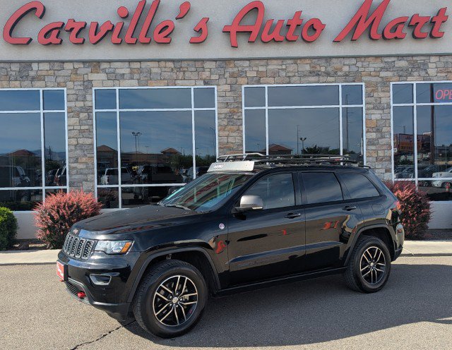 Used 2017 Jeep Grand Cherokee Trailhawk AWD/4WD image 1