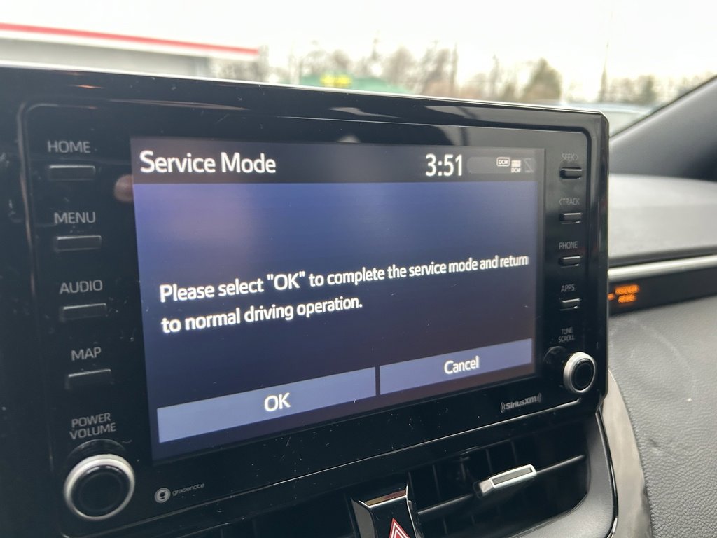 Used 2022 Toyota Corolla SE image 18