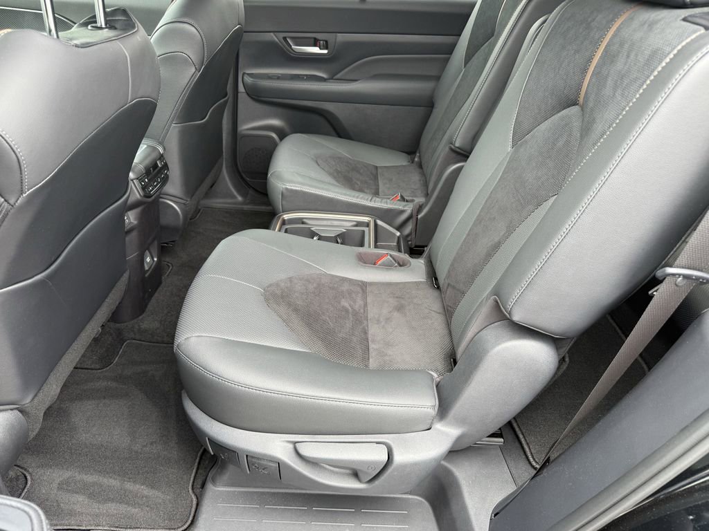 Used 2026 Toyota Grand Highlander AWD Hybrid image 24