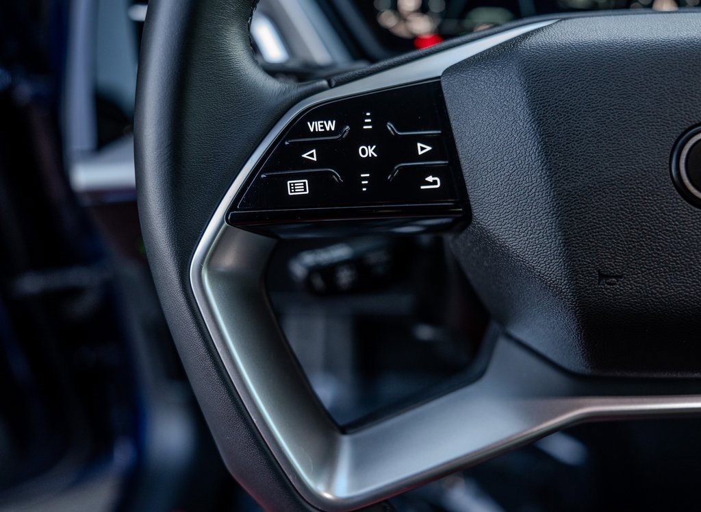 Used 2023 Audi Q4 e-tron Premium Plus w/ Premium Plus image 6