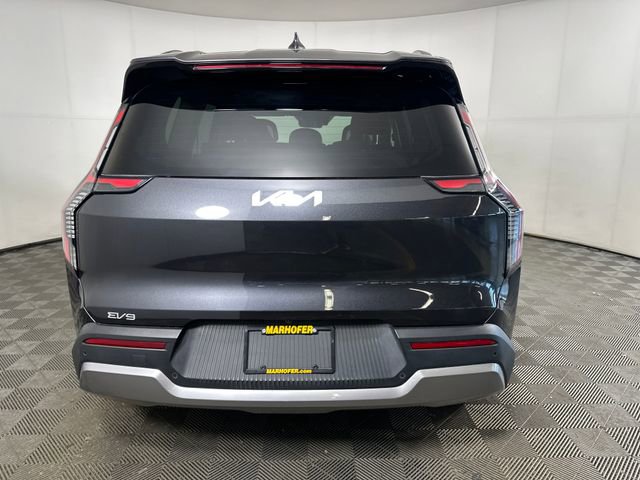 Used 2024 Kia EV9 Wind AWD/4WD image 4