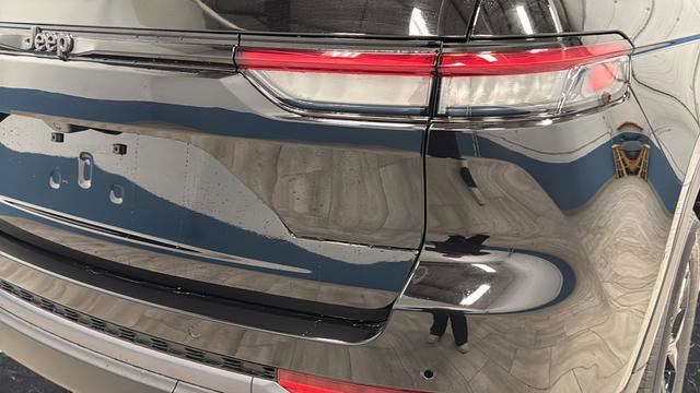 New 2026 Jeep Grand Cherokee Altitude AWD/4WD image 33