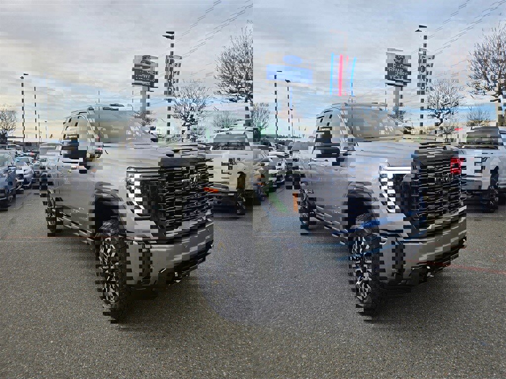 Used 2024 GMC Sierra 2500 Denali Ultimate w/ Max Trailering Package image 3