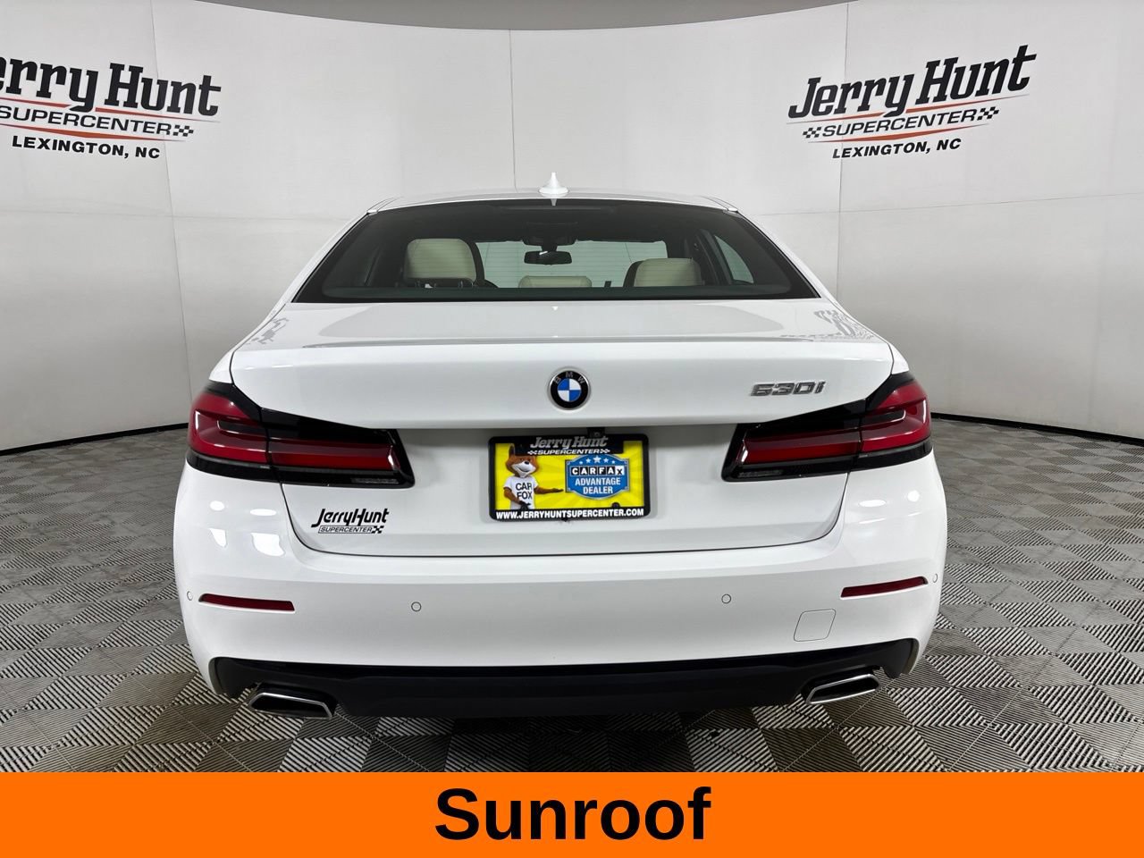 Used 2023 BMW 530i w/ Convenience Package RWD image 7
