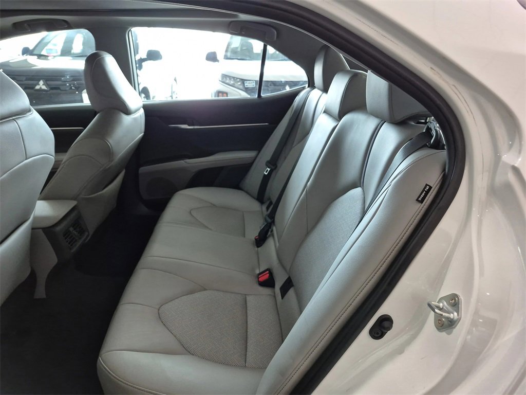 Used 2022 Toyota Camry XLE image 22