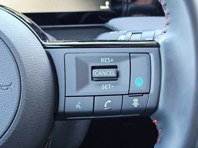 Certified 2025 Nissan Kicks SR w/ Illumination Package image 18