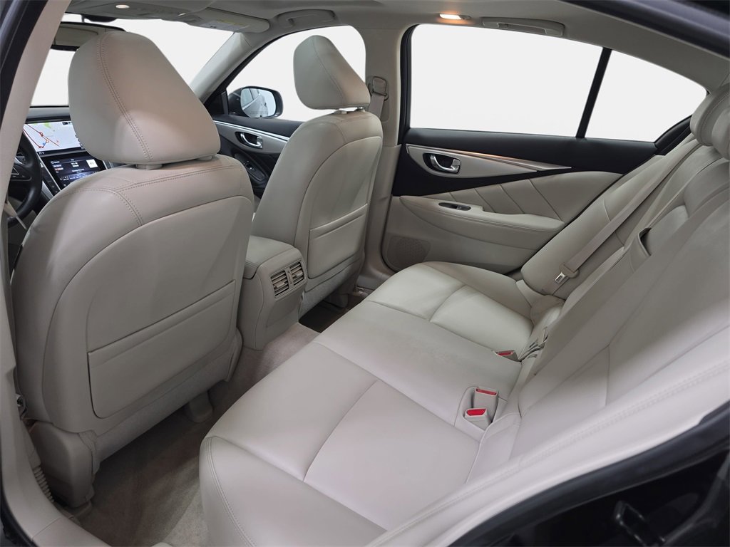Used 2020 INFINITI Q50 Luxe w/ Essential Package (3.0T Luxe) image 12