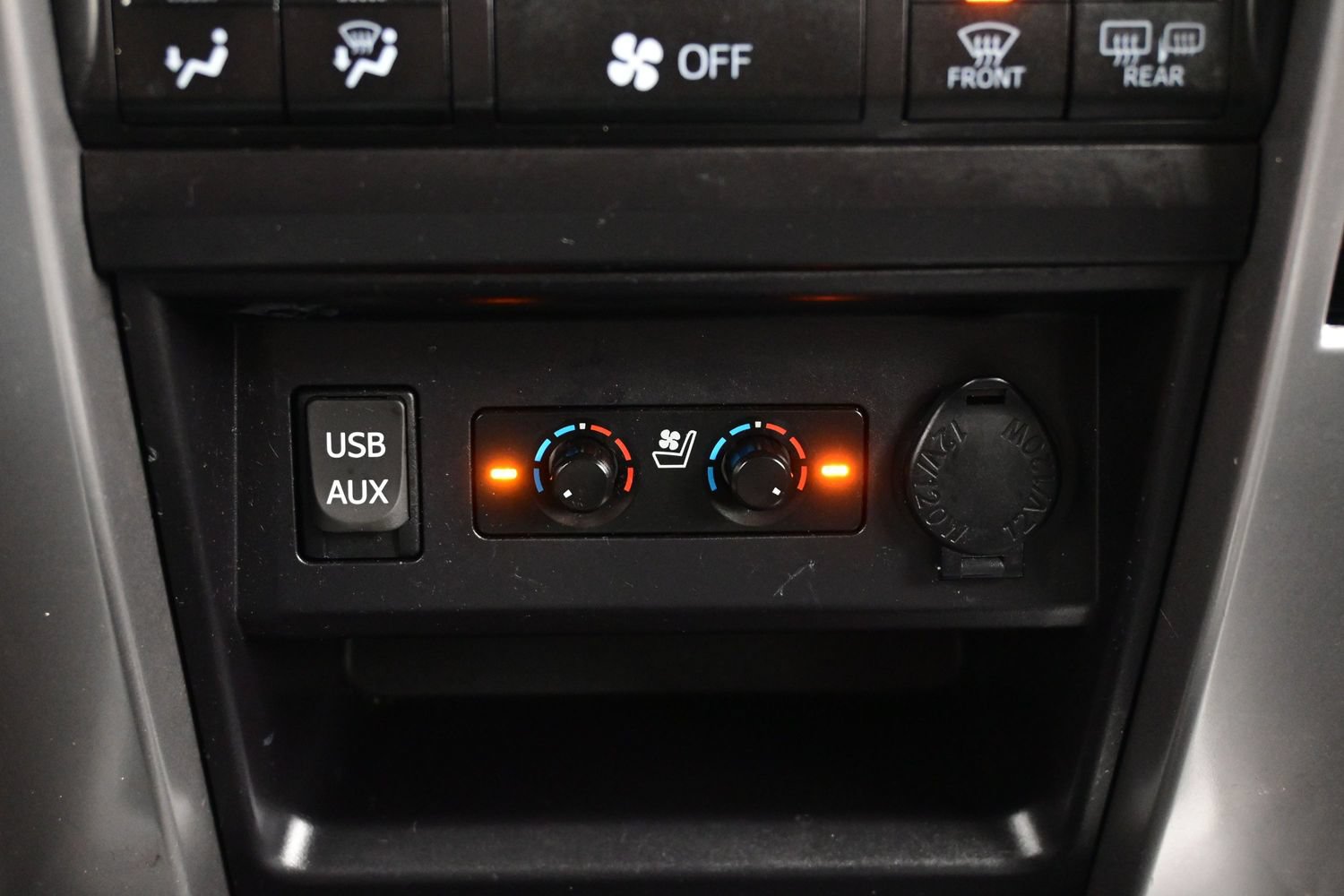 Used 2018 Toyota 4Runner Limited AWD/4WD image 22