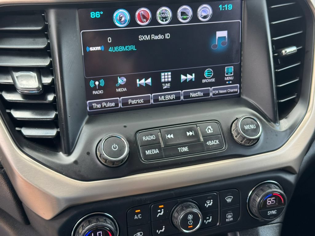 Used 2017 GMC Acadia Denali w/ Technology Package AWD/4WD image 29