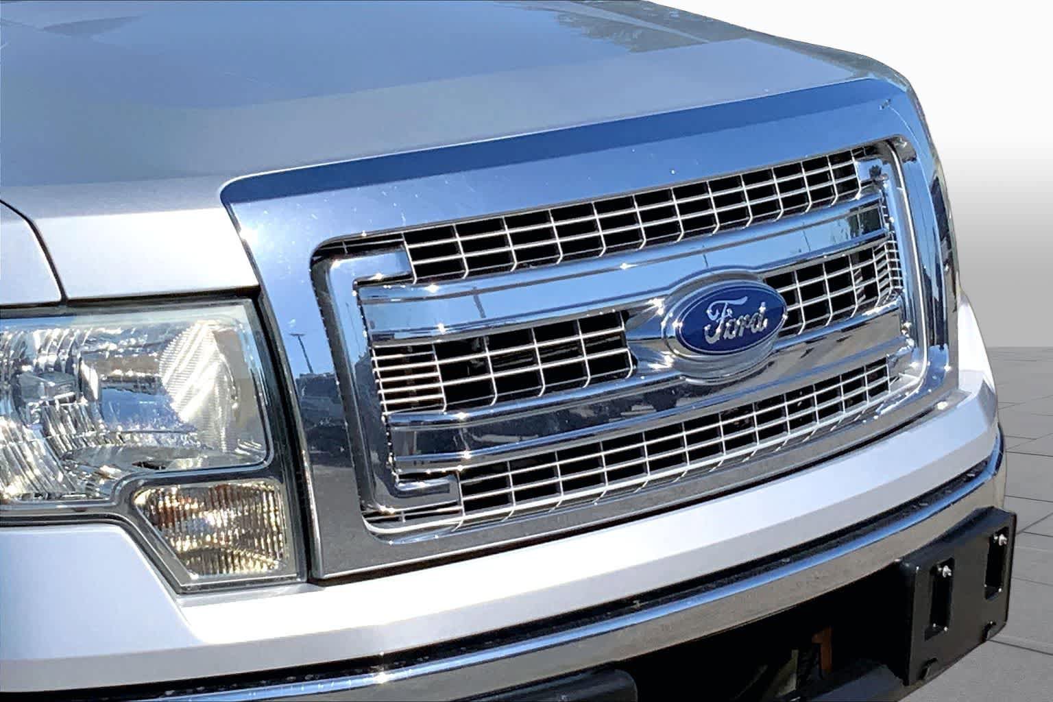 Used 2013 Ford F150 XLT w/ Luxury Equipment Group RWD image 26