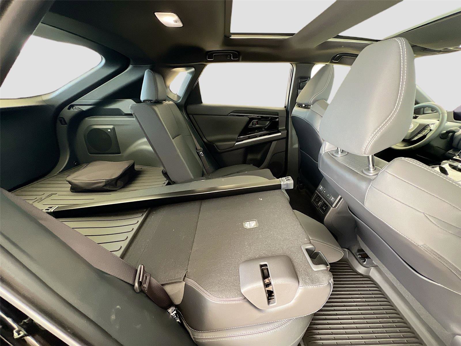 New 2025 Toyota bZ4X AWD image 29