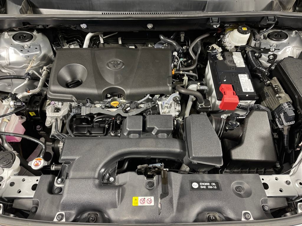Used 2022 Toyota RAV4 XLE Premium image 9