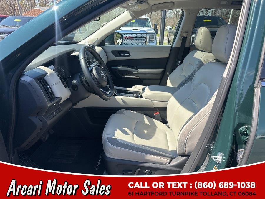 Used 2023 Nissan Pathfinder SL w/ SL Premium Package AWD/4WD image 15