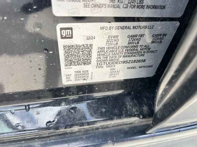 Used 2025 GMC Sierra 1500 SLT AWD/4WD image 14