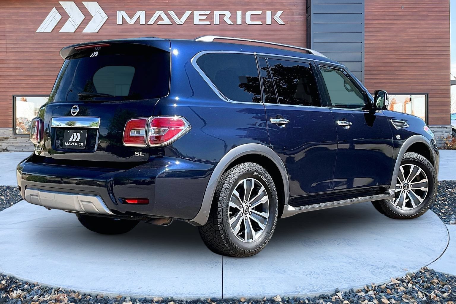 Used 2018 Nissan Armada SL w/ Moonroof Package AWD/4WD image 5