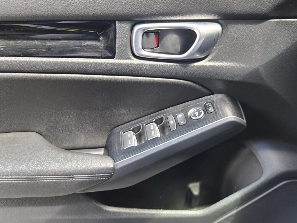 Certified 2024 Honda Civic Sport Touring image 27