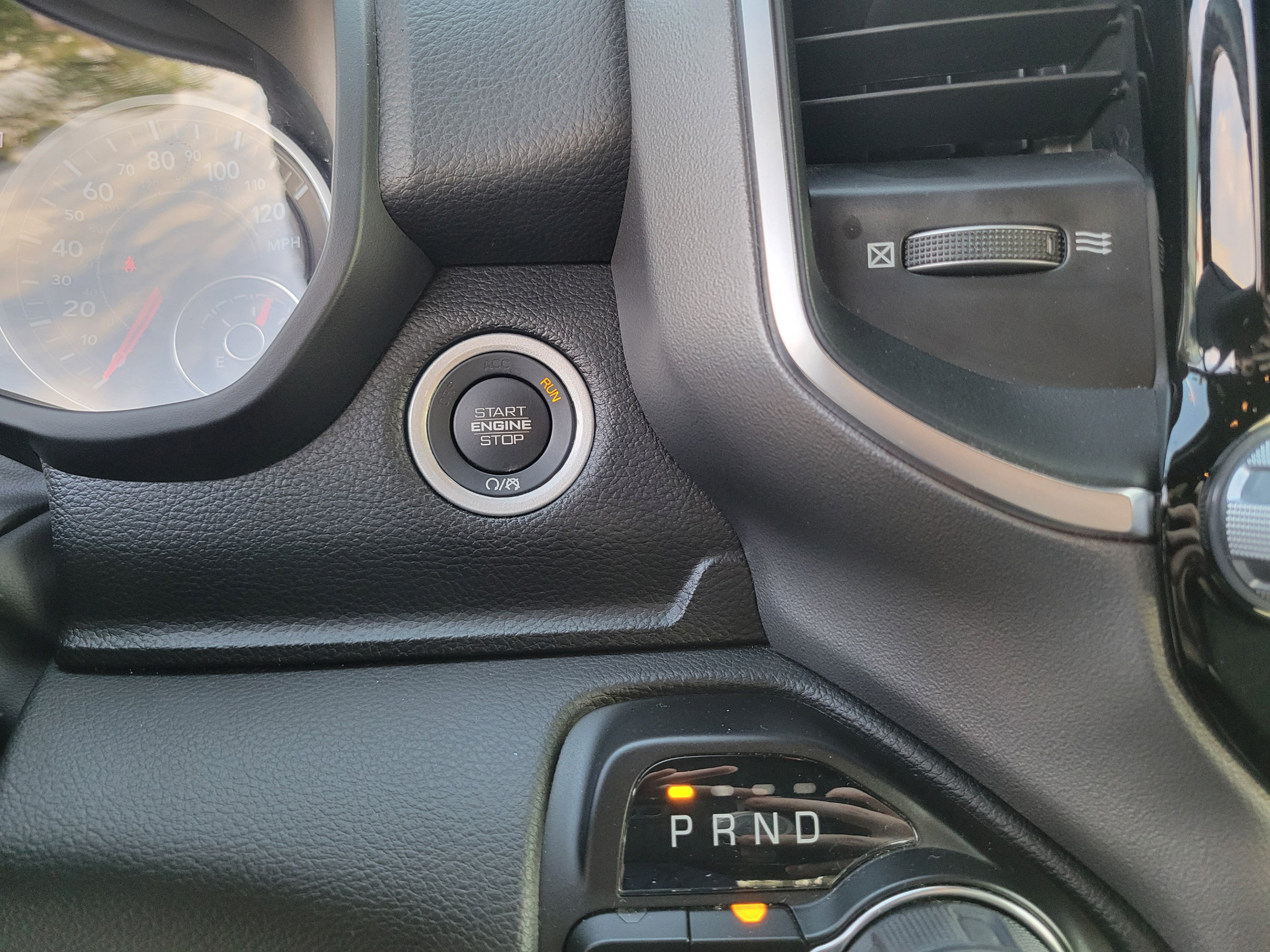 Certified 2024 RAM 1500 Big Horn AWD/4WD image 20
