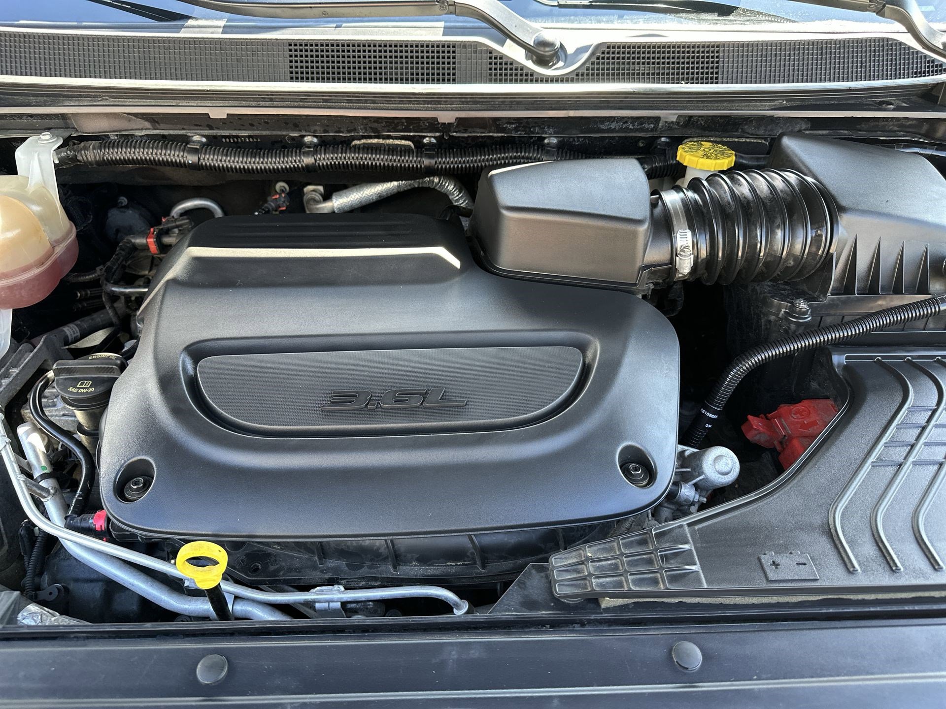 Used 2021 Chrysler Pacifica Touring-L FWD image 17