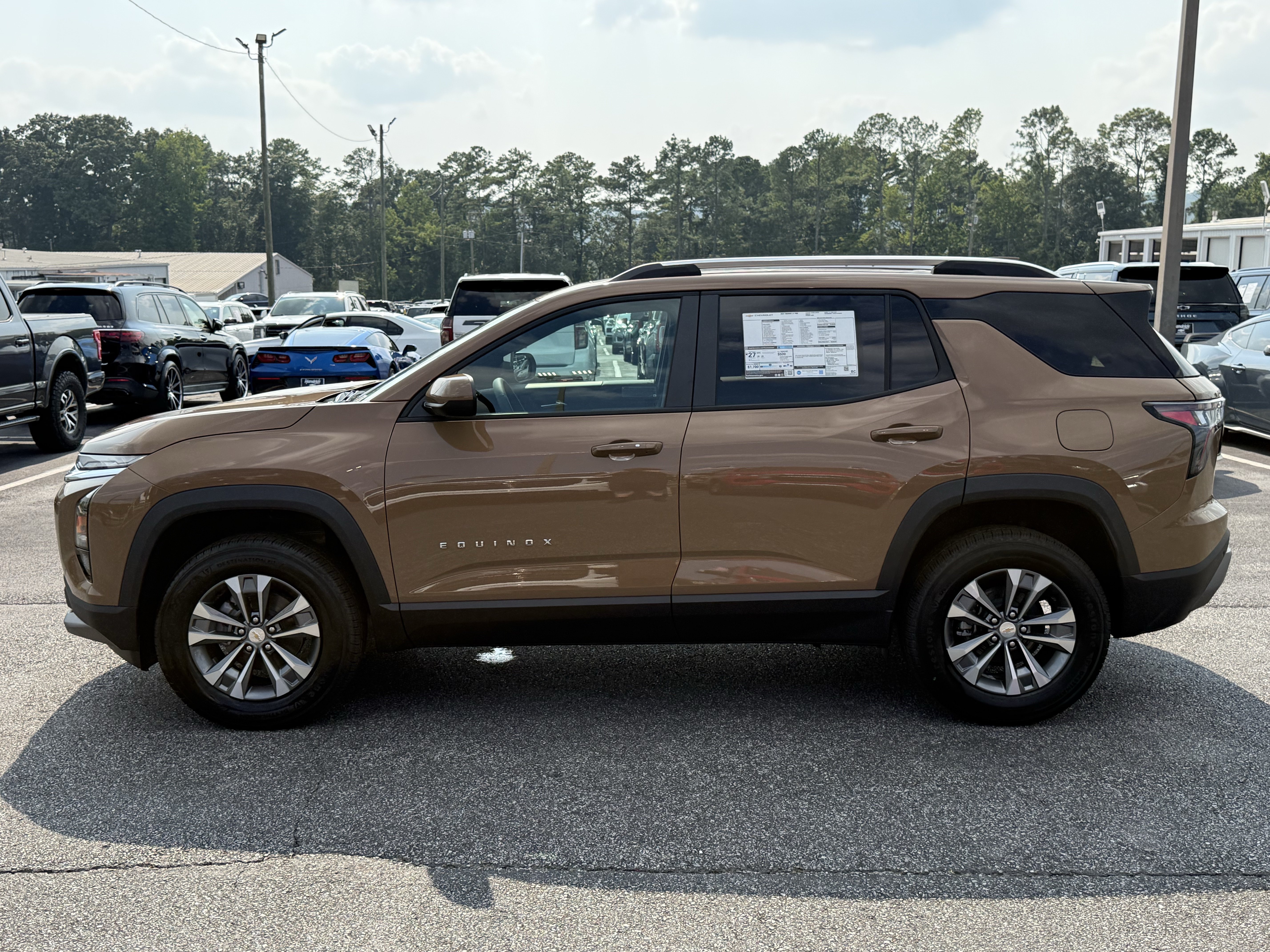 New 2027 Chevrolet Equinox LT FWD image 7