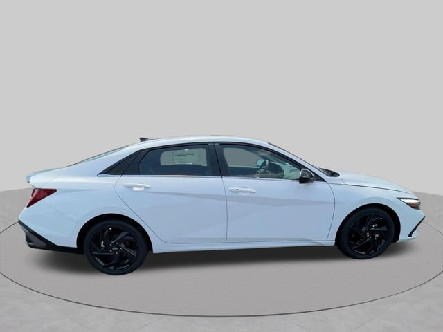 New 2026 Hyundai Elantra SEL Sport Premium FWD image 10