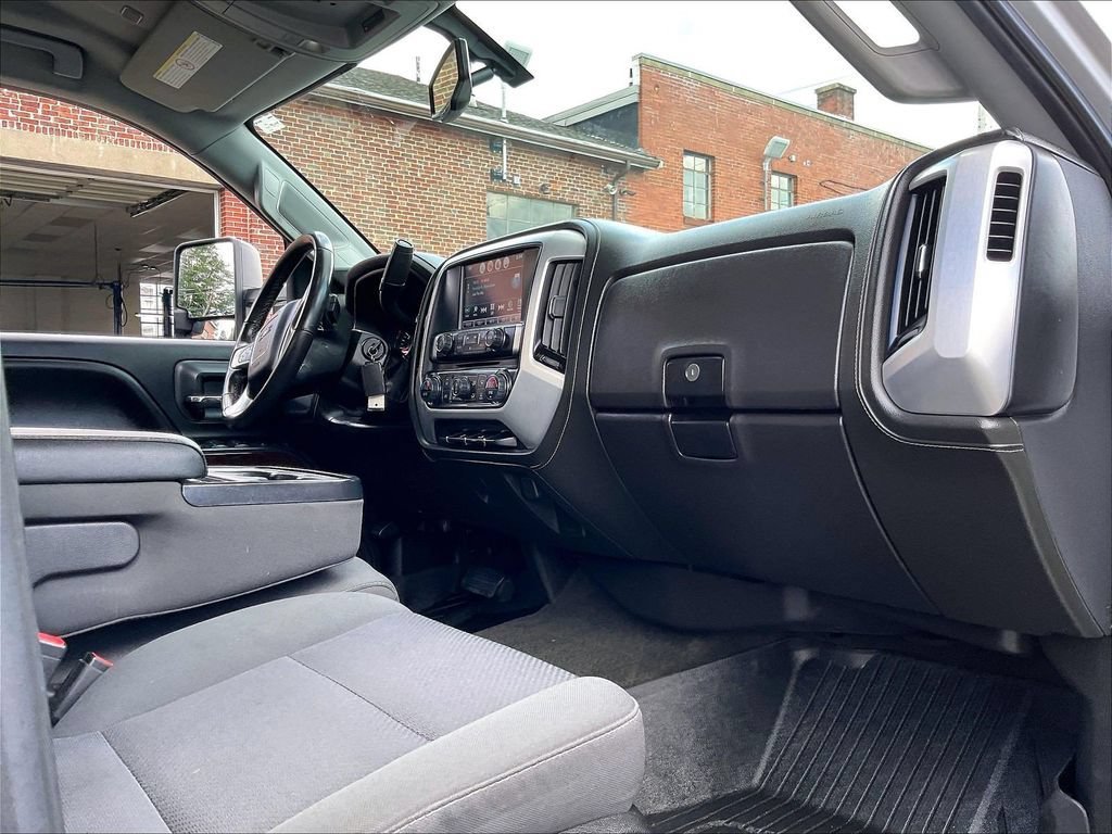 Used 2017 GMC Sierra 2500 SLE w/ HD SLE Preferred Plus Package AWD/4WD image 14