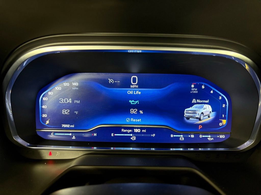 Used 2023 Chevrolet Suburban Premier image 23