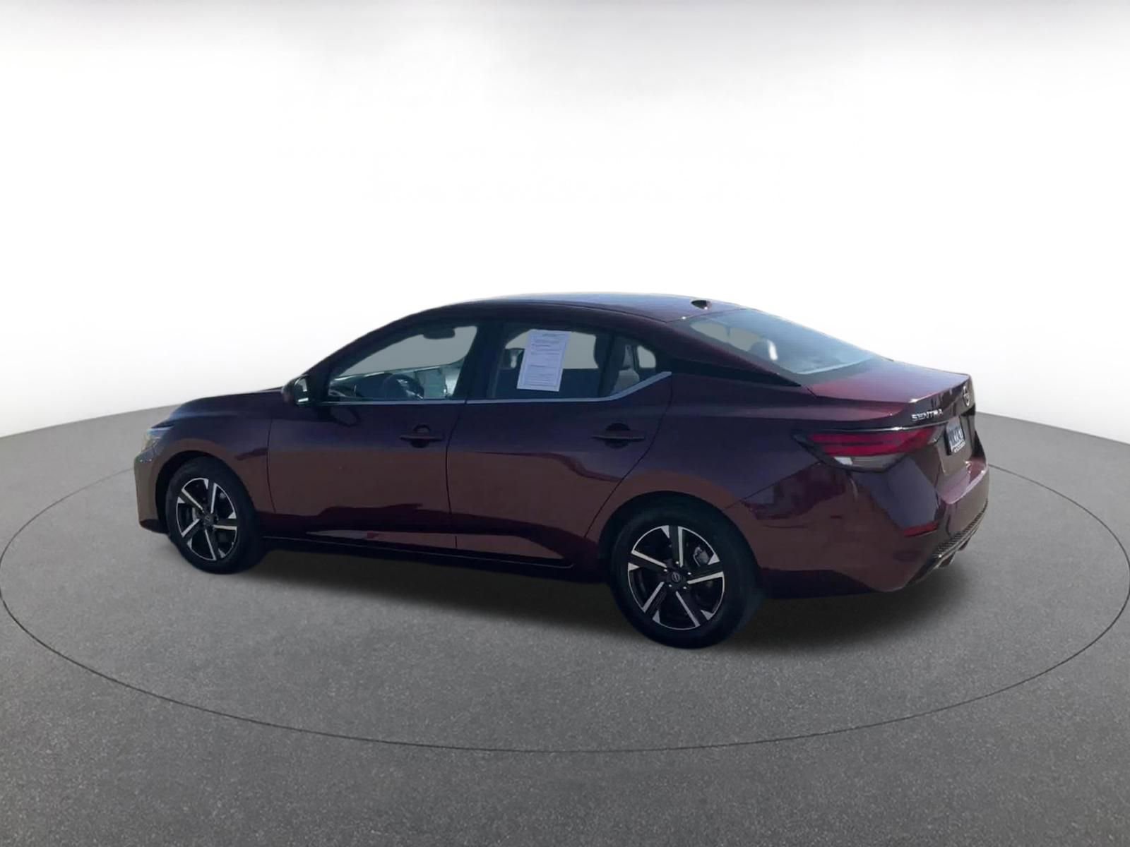 Used 2025 Nissan Sentra SV image 10