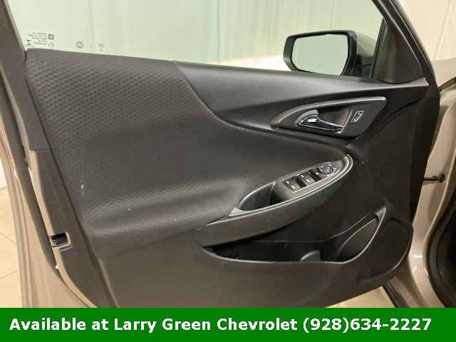 Used 2023 Chevrolet Malibu LT image 9
