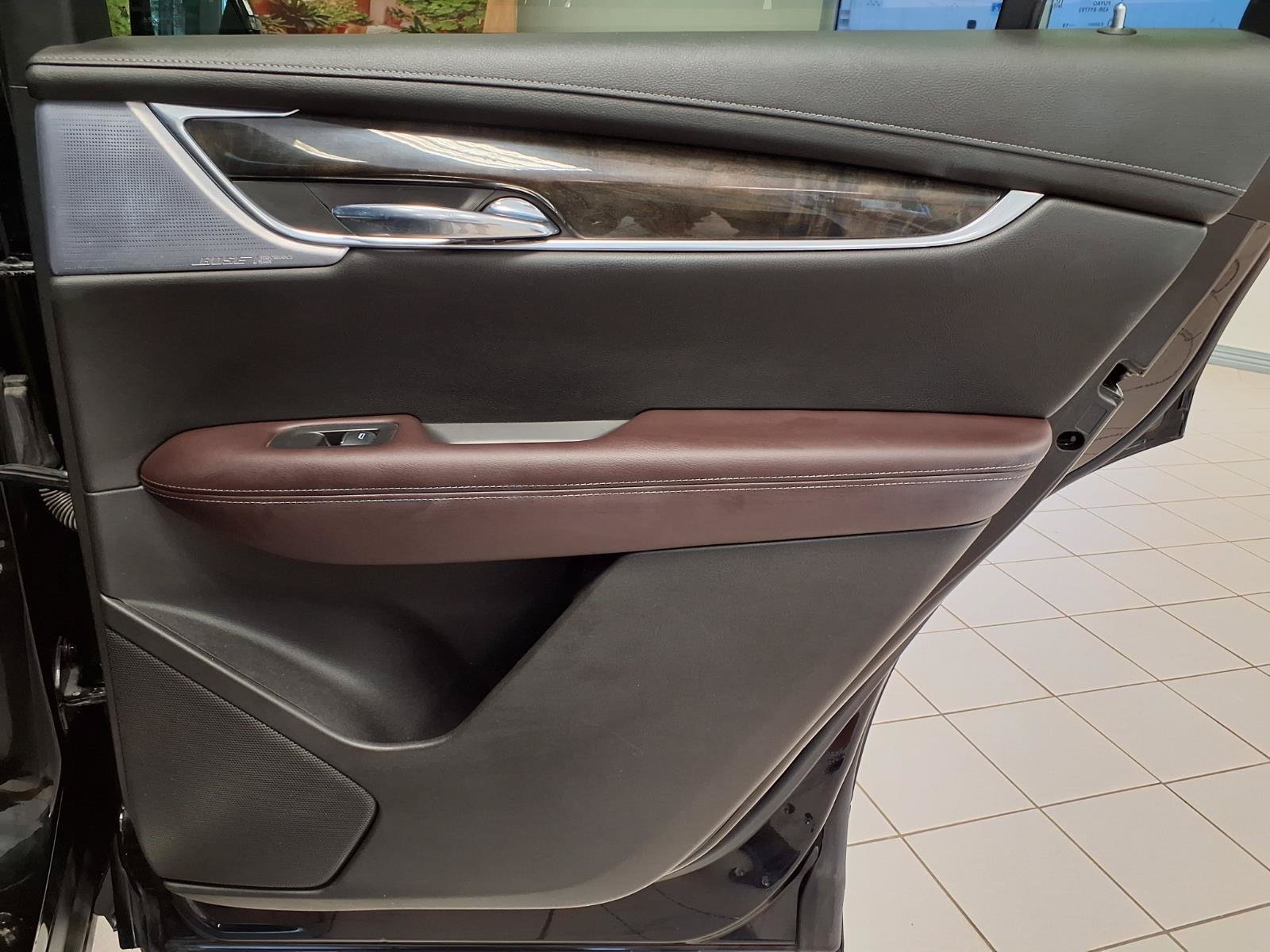 Used 2020 Cadillac XT6 Premium Luxury FWD image 11