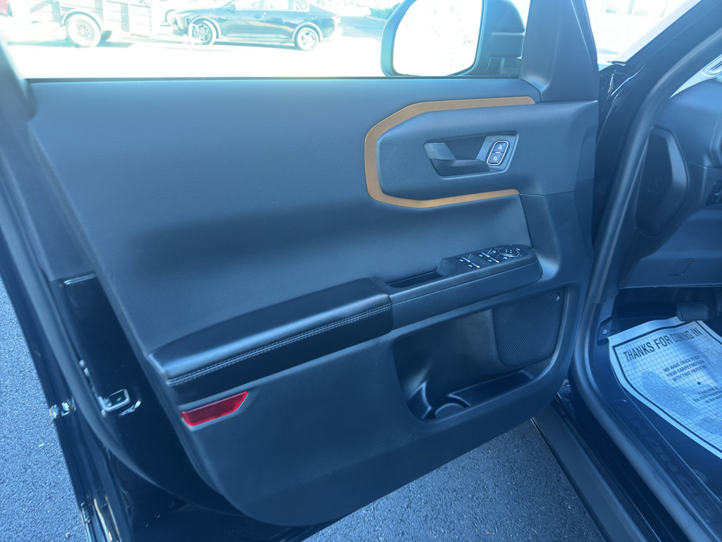 Used 2023 Ford Bronco Sport Badlands image 6