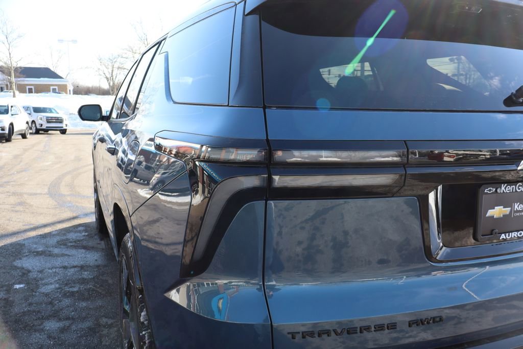 New 2026 Chevrolet Traverse RS w/ LPO, Floor Liner Package image 35