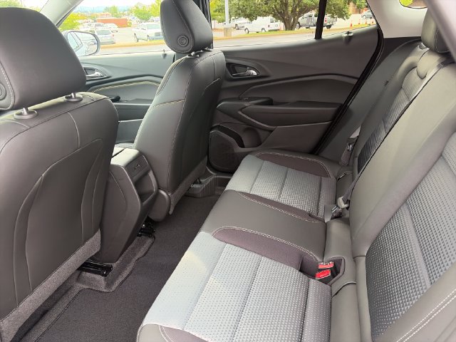 New 2026 Chevrolet Trax LT w/ Sunroof Package FWD image 14