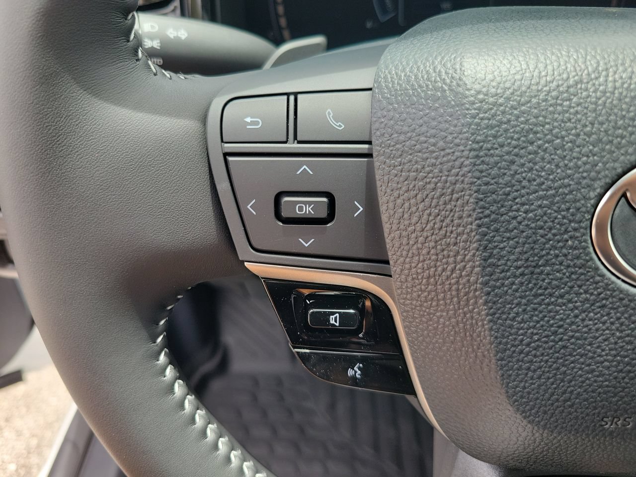 Used 2026 Toyota Camry SE FWD image 20