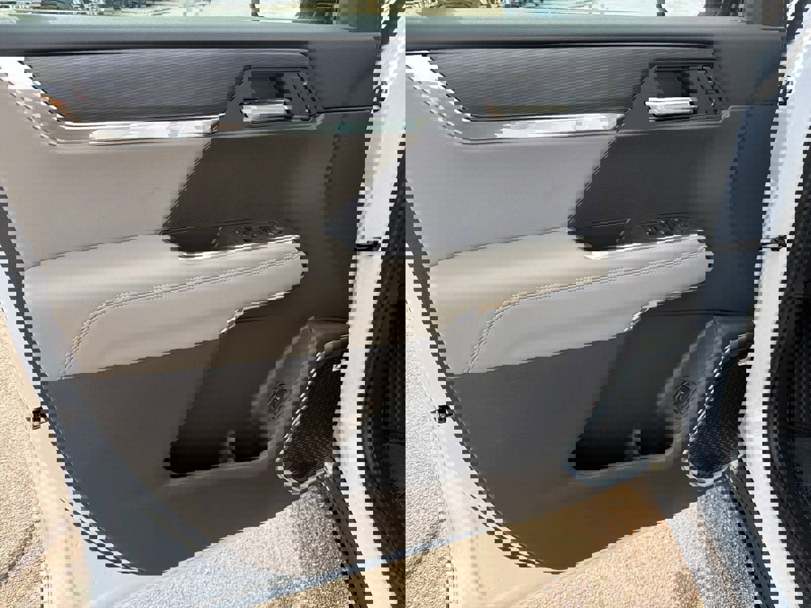 New 2026 GMC Acadia Elevation w/ Elevation Premium Package image 11