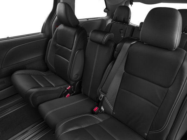 Used 2016 Toyota Sienna SE w/ SE Preferred Package image 14