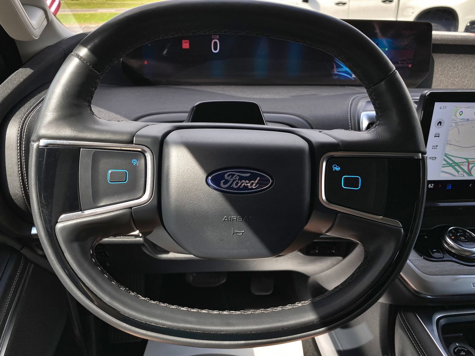Used 2025 Ford Expedition Platinum AWD/4WD image 25
