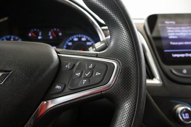 Used 2021 Chevrolet Malibu LT FWD image 19