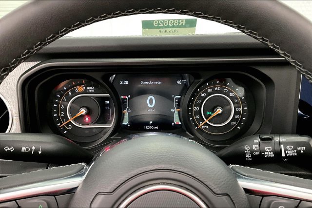 Used 2026 Jeep Wrangler Unlimited Sahara AWD/4WD image 30