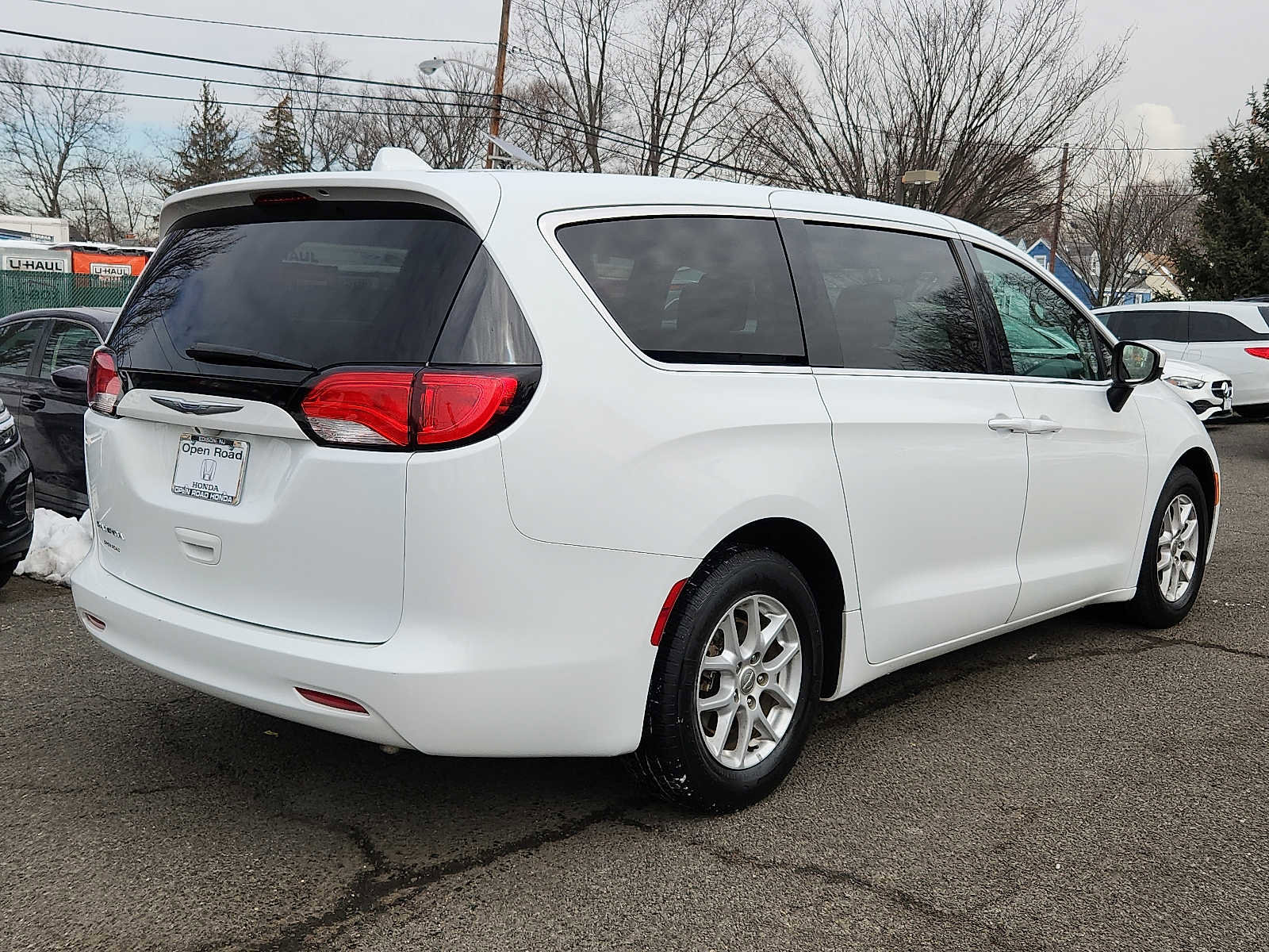 Used 2017 Chrysler Pacifica LX image 6