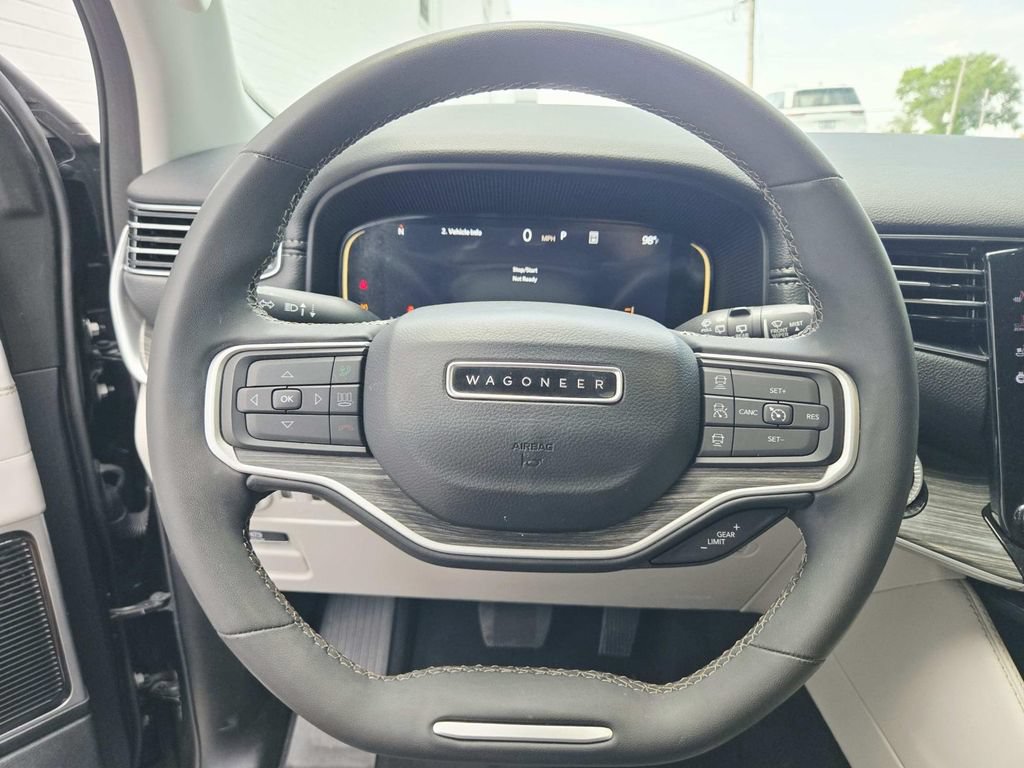 Certified 2023 Jeep Wagoneer Series III w/ Premium Group I AWD/4WD image 23