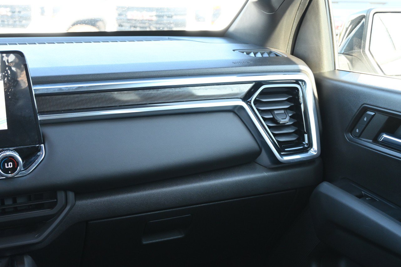 Used 2023 GMC Canyon Elevation w/ Elevation Premium Package RWD image 8